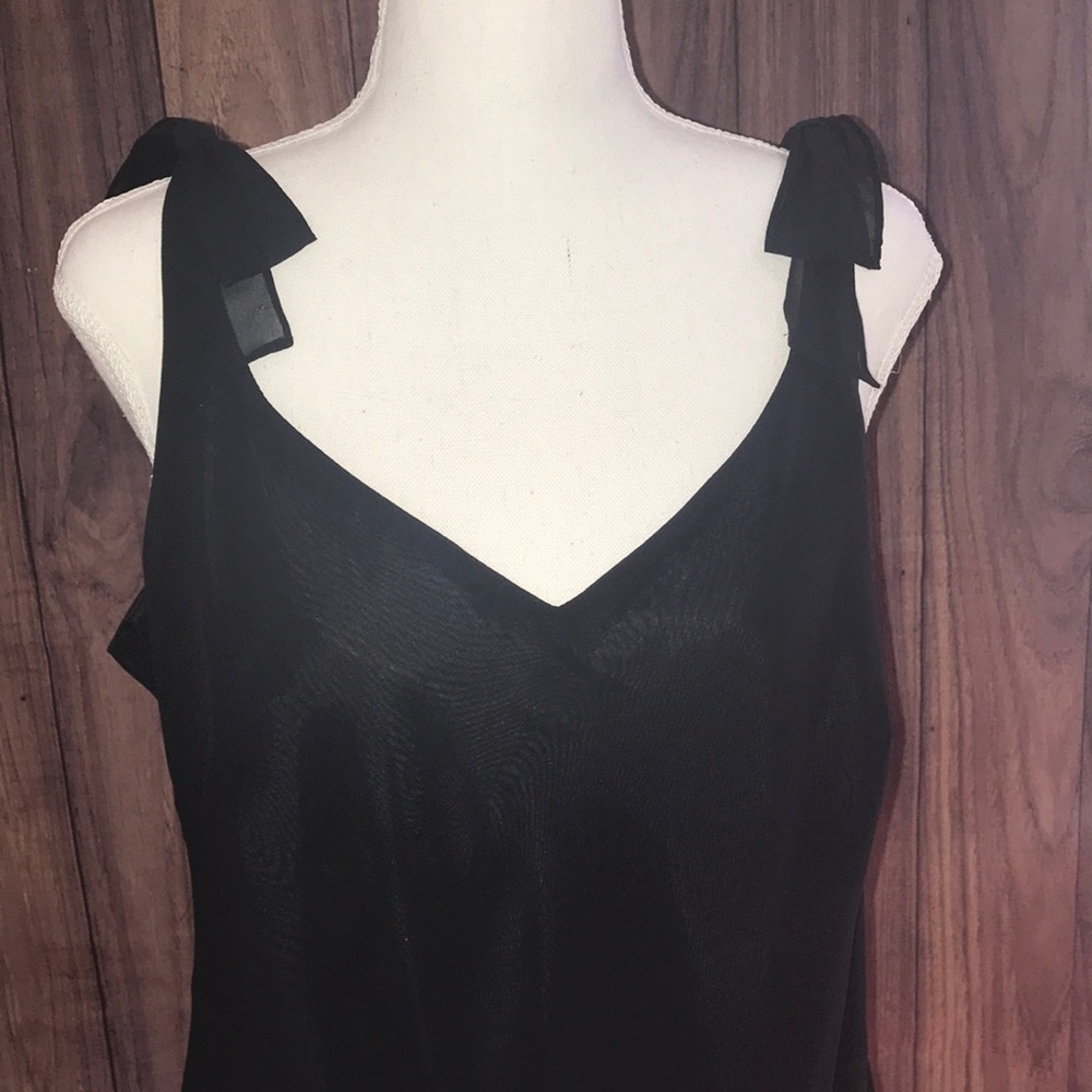 Bow sleeve dress